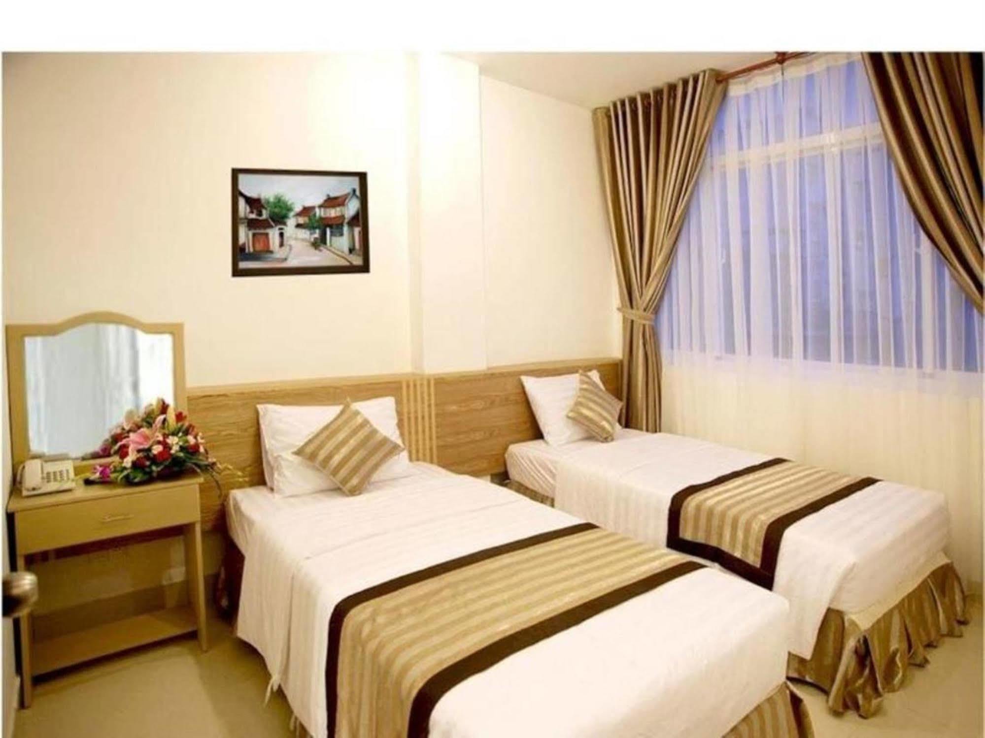 New Sunny Hotel โฮจิมินห์ซิตี้ ภายนอก รูปภาพ