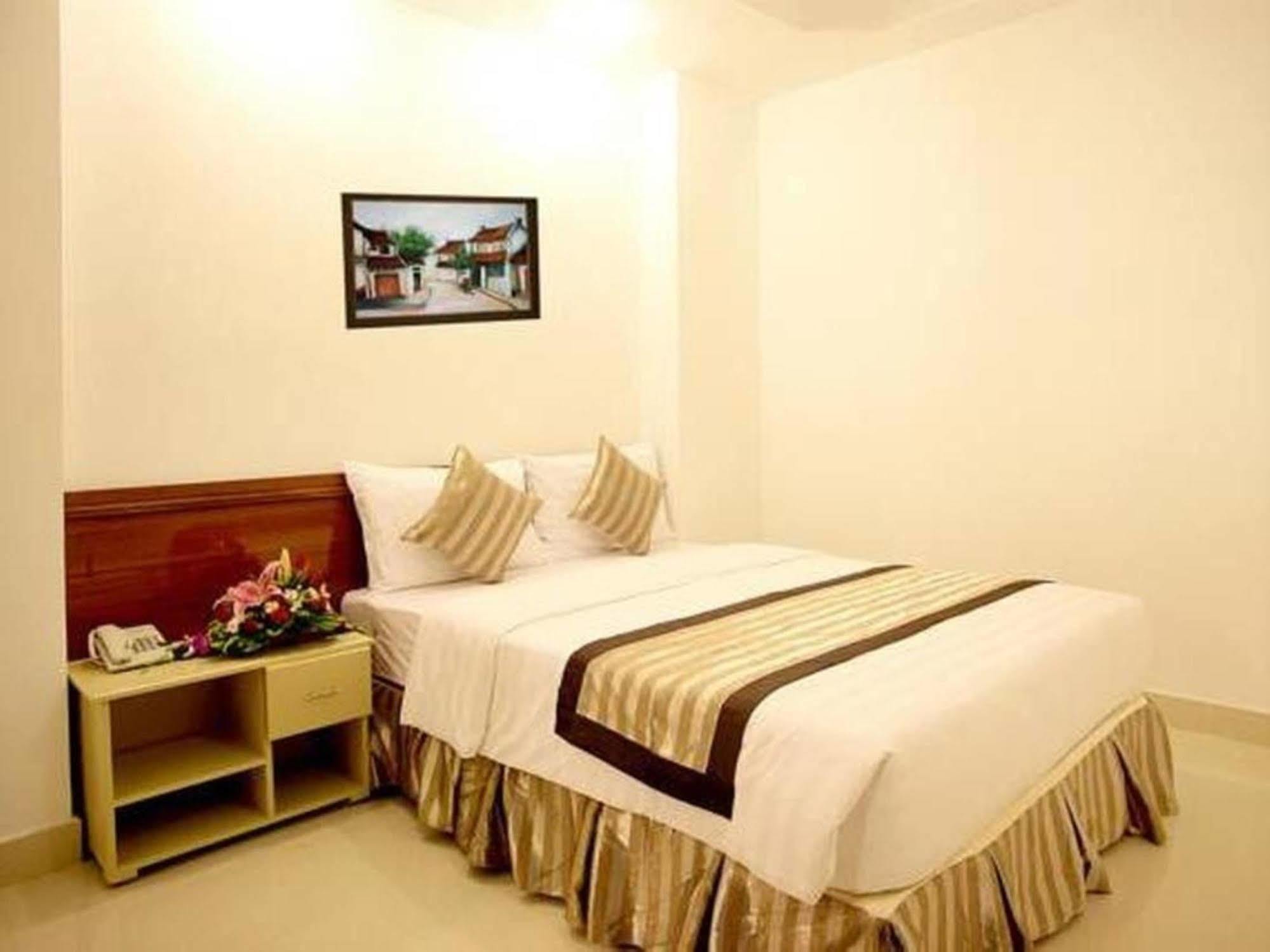 New Sunny Hotel โฮจิมินห์ซิตี้ ภายนอก รูปภาพ