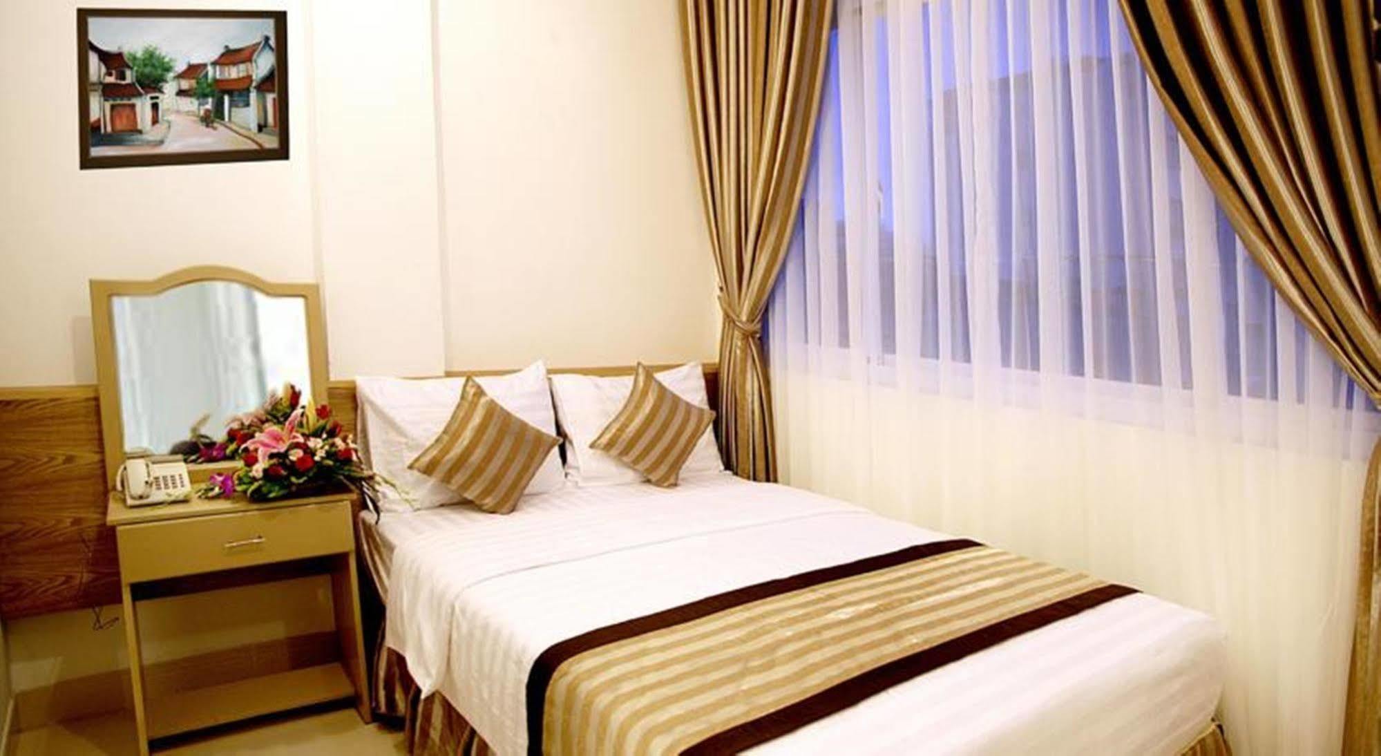 New Sunny Hotel โฮจิมินห์ซิตี้ ภายนอก รูปภาพ