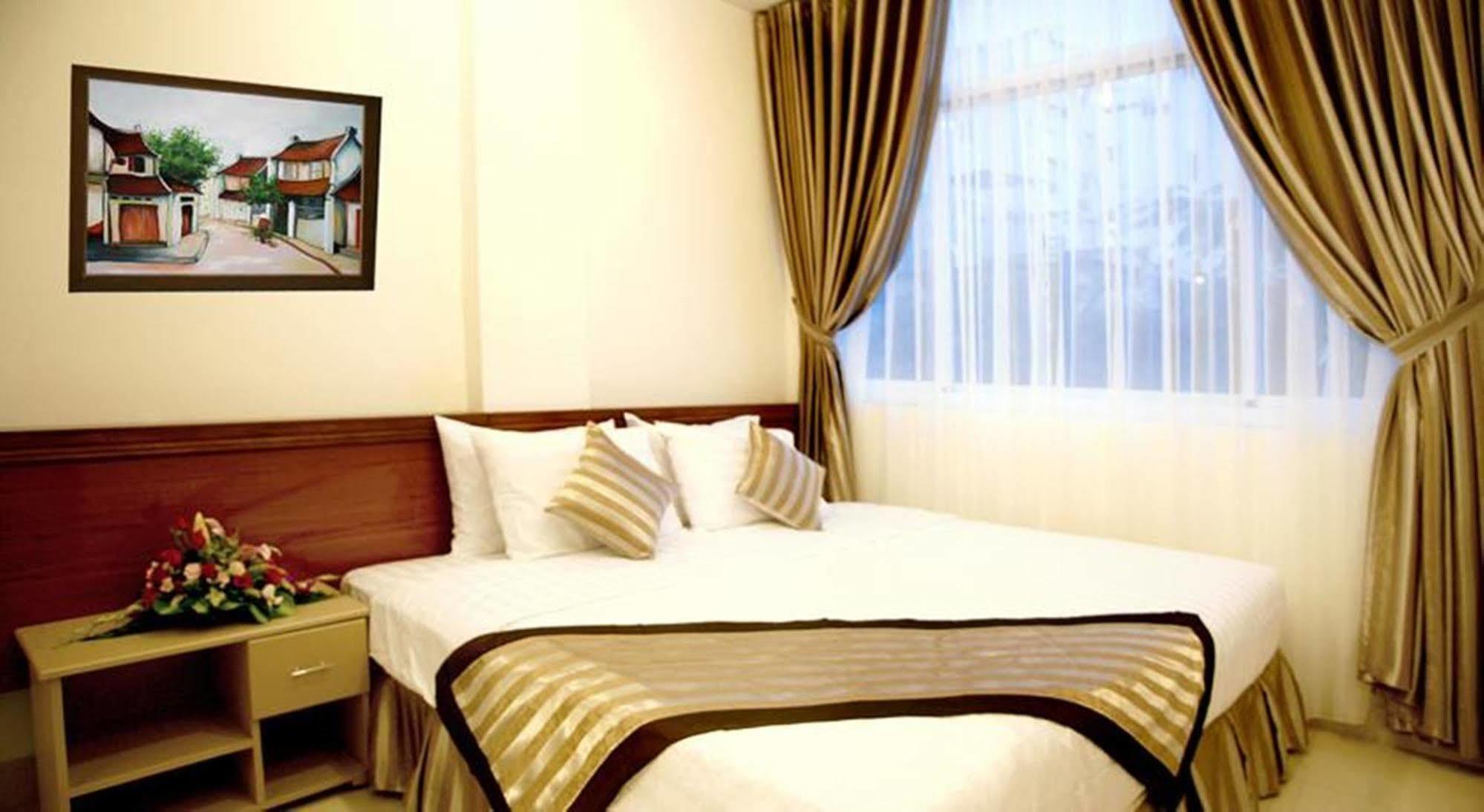 New Sunny Hotel โฮจิมินห์ซิตี้ ภายนอก รูปภาพ