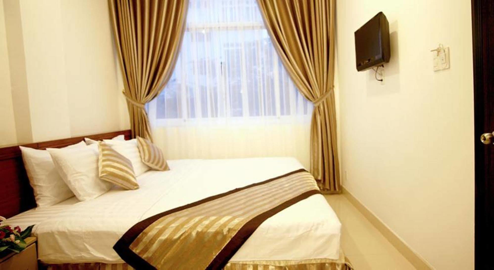 New Sunny Hotel โฮจิมินห์ซิตี้ ภายนอก รูปภาพ
